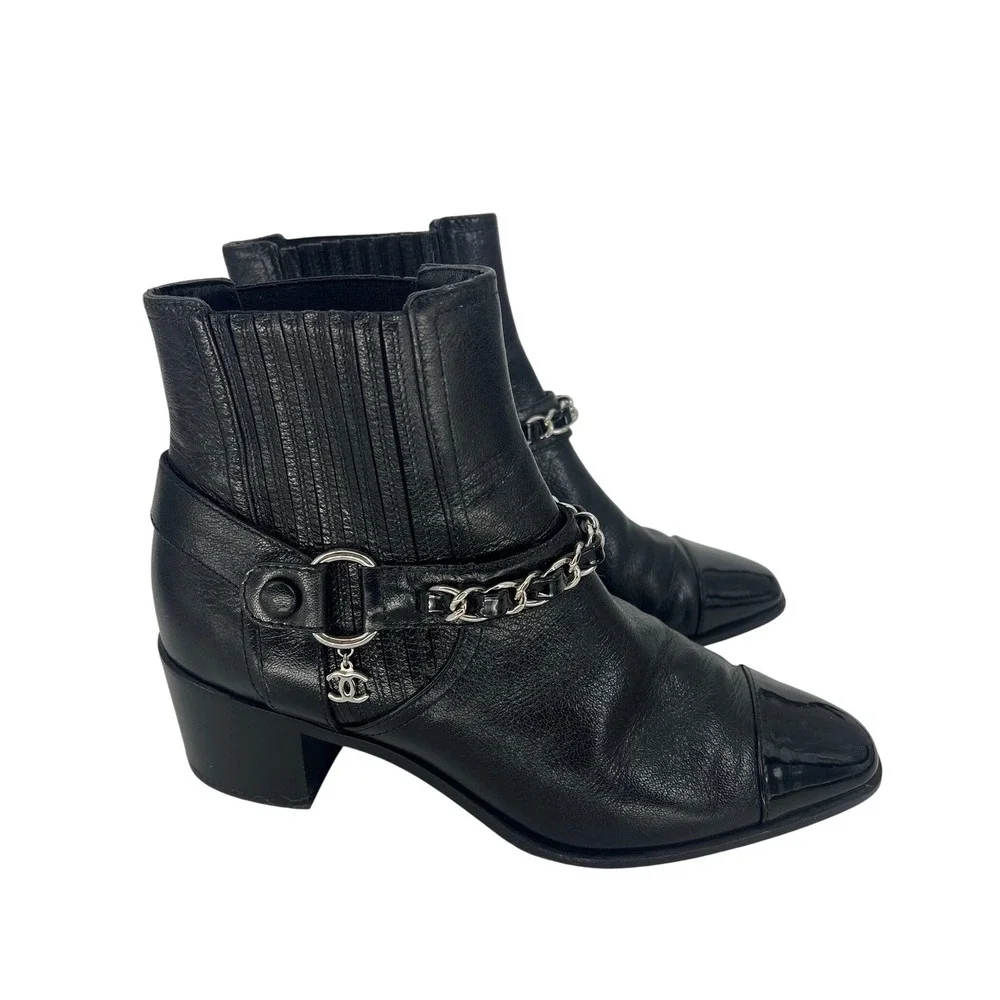 Chanel Interlocking CC Logo Patent Cap Toe Leather Chelsea Boots Black Size 38.5